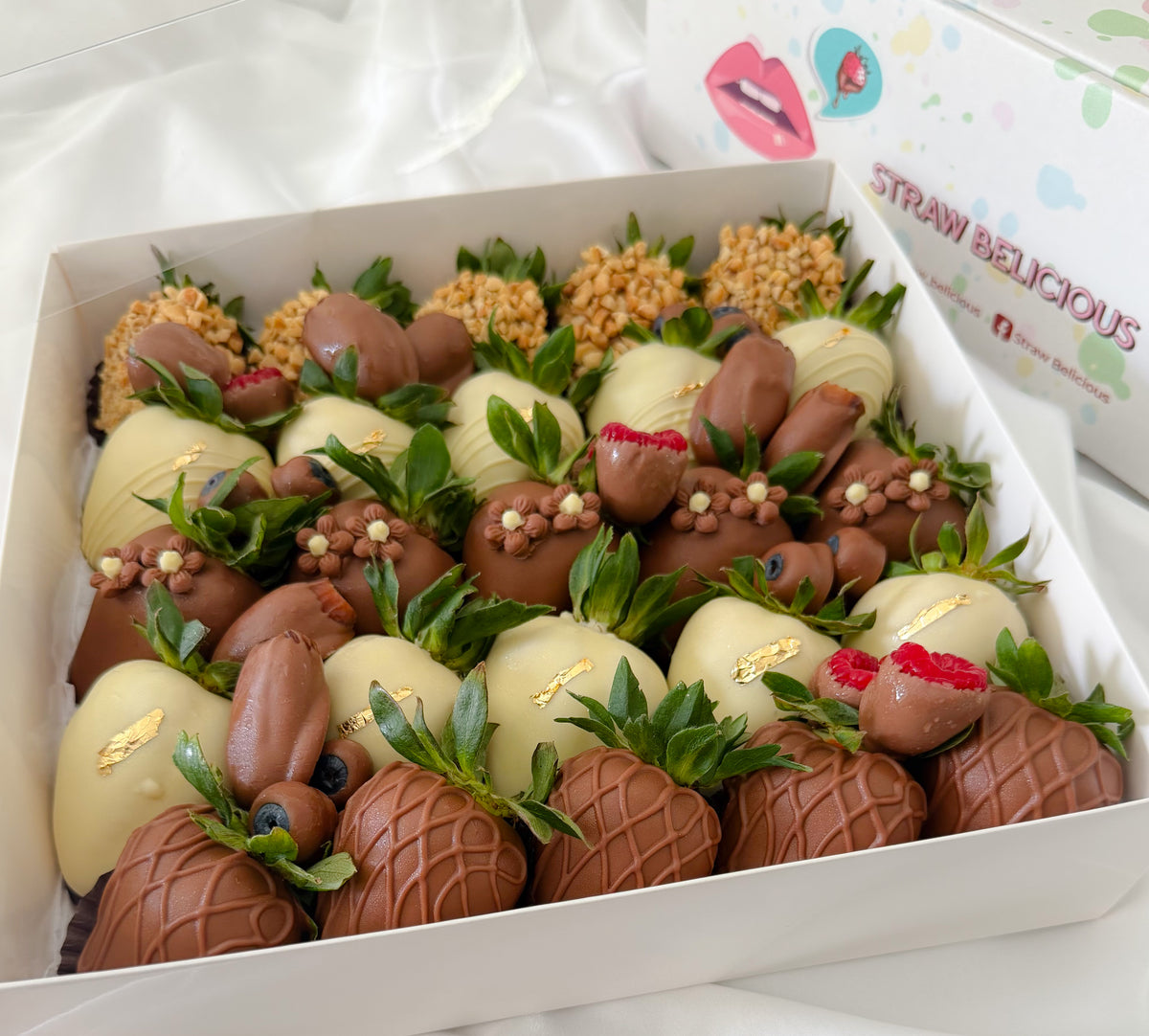 Sydney Luxury Chocolate Strawberry Gift Box