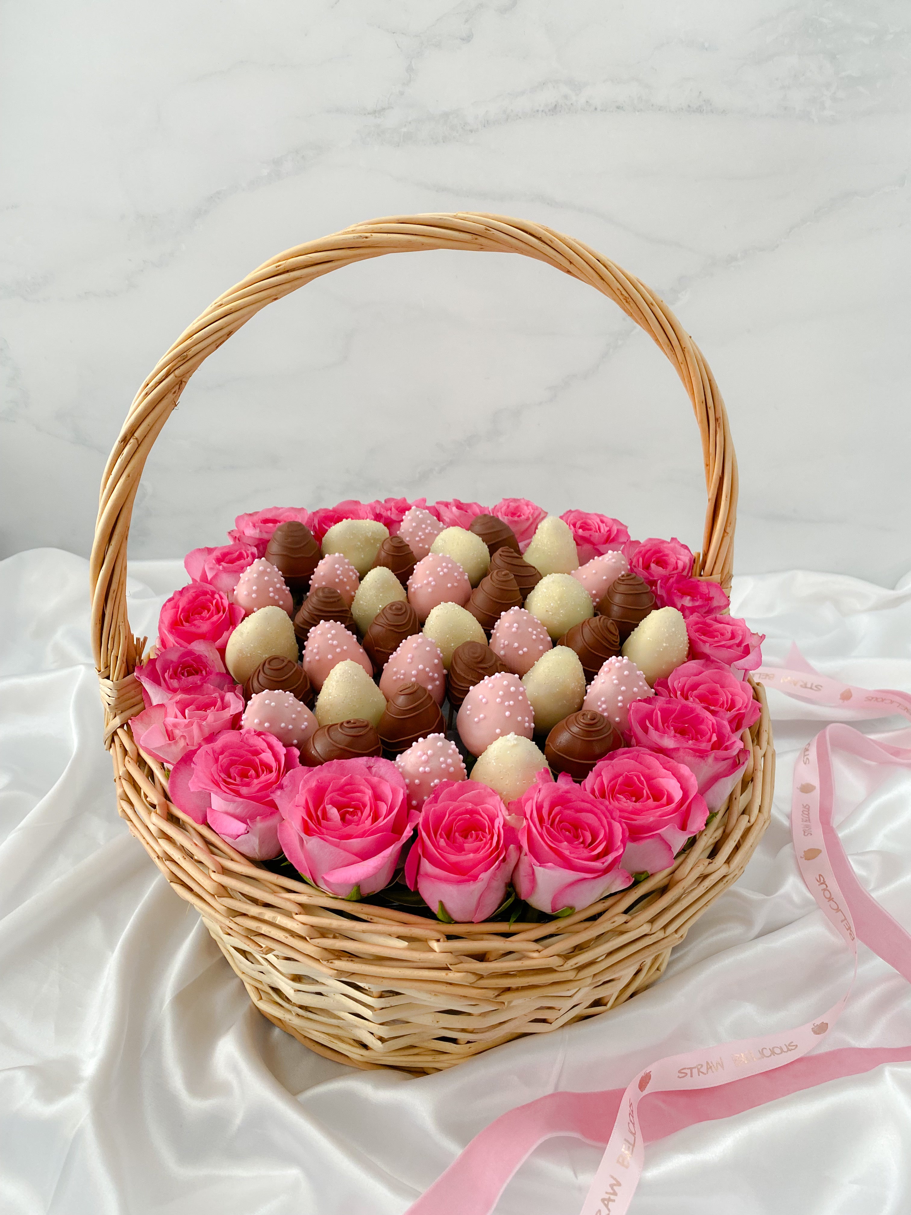 Chocolate Strawberry Gift Basket