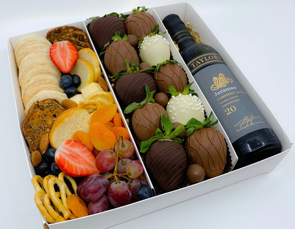 Grazing & Cabernet Sauvignon Gift Box