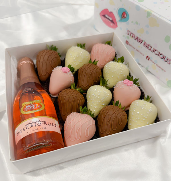 Chocolate Strawberries & Sparkling Moscato Rosé
